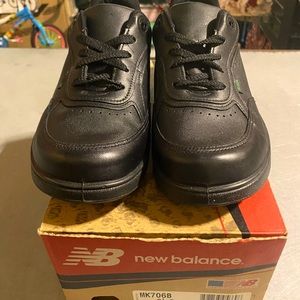 New Balance New Size 9 1/2 Black